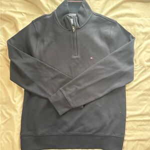 Navy Tommy Hilfiger pull over